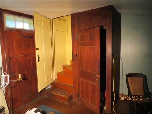 photo of Winder Stairs in the  1721 Room