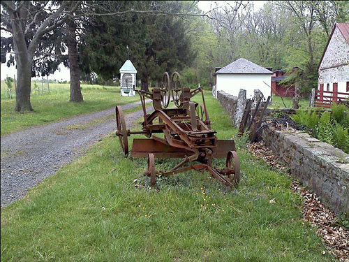 photo of horse drawn Road Grader from Front